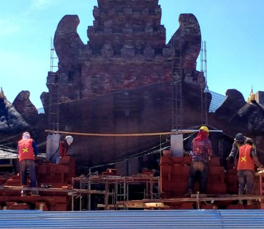 Selain Setra, Panyengker Pura Desa dan Puseh Denpasar Juga Direnovasi