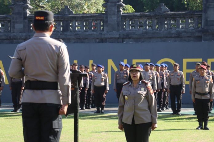 Terima Kenaikan Pangkat Perwira Pengabdian, Kapolres Gianyar Puji Dedikasi Kasat Binmas 1