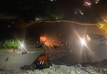 Terjebak di Tebing Pantai Pandawa saat Tolong Anjing, Seorang Pecinta Binatang Diselamatkan Basarnas