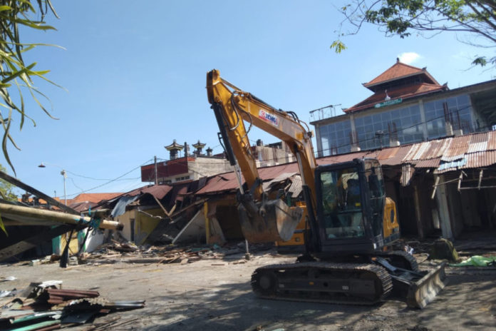 Terminal Pesiapan Mulai Ditata, Alat Berat Lakukan Pembongkaran 1