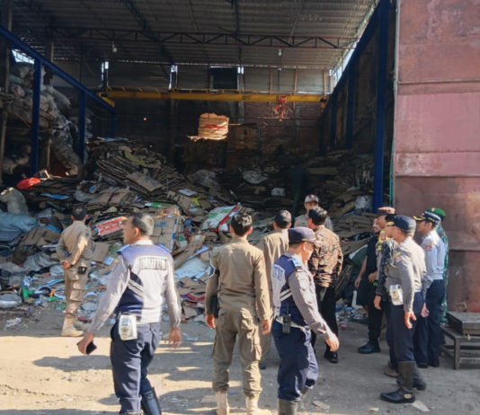 Trotoar dan Badan Jalan Dipakai Berjualan, PKL Jalan Merak Diberi Pembinaan