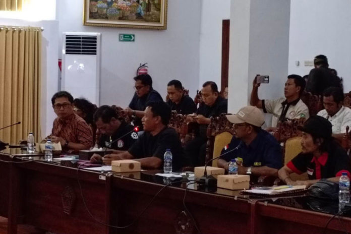 Aliansi Sopir Datangi DPRD Jembrana, Ungkap Dugaan Pungli Di Gilimanuk 1
