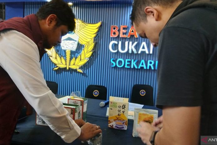 Bareskrim Polri Ungkap Peredaran 'Happy Water', Dijual Rp2 Juta Per Sachet 1