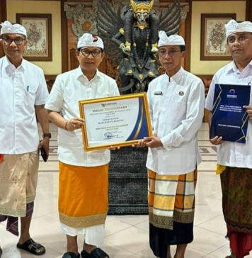 Bupati Badung Beri Penghargaan Dinas Sosial, Capai Opini Kualitas Tertinggi Tanpa Maladministrasi Ombudsman RI