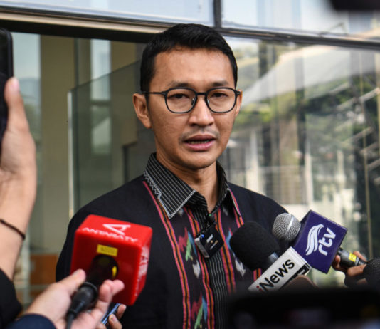 Bupati Langkat Diperiksa di Gedung KPK, Ratusan Juta Rupiah Disita dari OTT