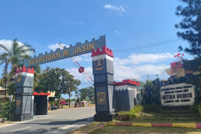 Bupati LAZ Diduga Diamankan Di Sat Brimob Polda NTB Usai Kantornya Disegel 1
