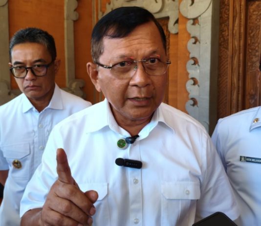 Bupati Sutjidra Sebut Potensi Direksi PDAM Buleleng Kembali Menjabat Terbuka Lebar