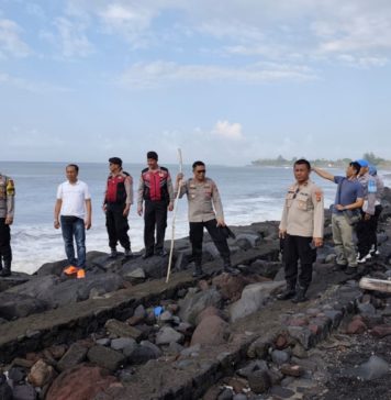 Cari Nelayan Hilang yang Perahunya Terdampar di Saba, Tim Gabungan Sisir Pantai Siyut-Lebih