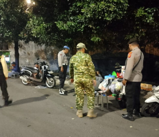 Cegah Peredaran Miras, Polisi Sisir Pelabuhan Benoa