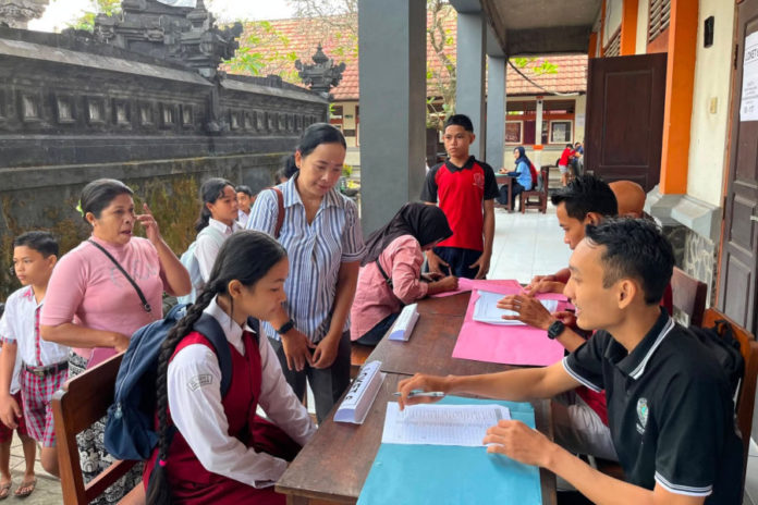 Dewan Karangasem Dorong Disdikpora Sosialisasikan SPMB Online Ke Siswa Dan Orang Tua 1