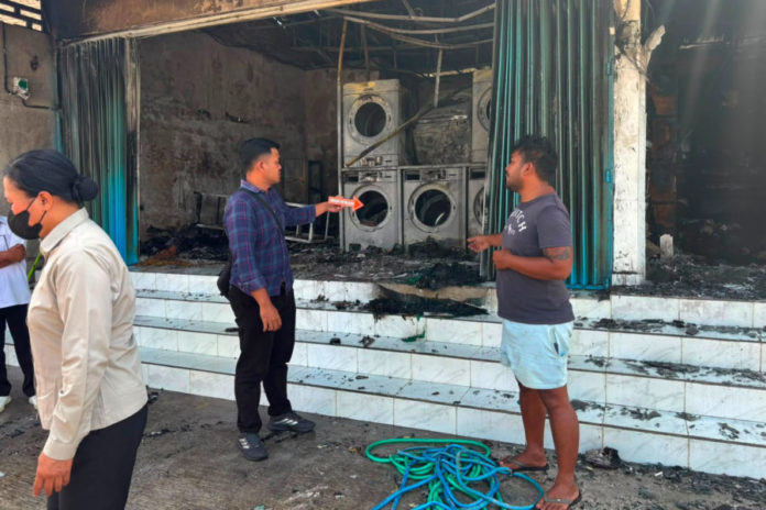 Diduga Akibat Kebocoran Gas, Usaha Laundry Di Tabanan Ludes Terbakar 1