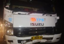 Diduga Rem Blong, Truk Tronton Picu Tabrakan Beruntun di Pekutatan