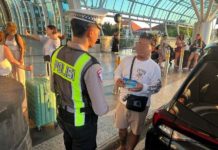 Ditertibkan, Sopir Freelance dan Travel di Terminal Kedatangan Bandara Ngurah Rai