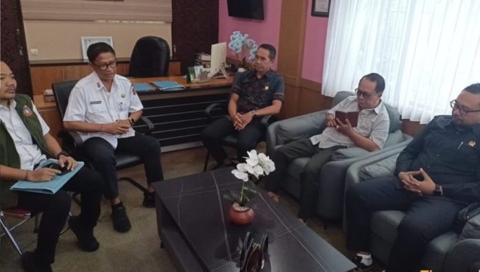 DPRD Karangasem Desak Disdik Pastikan Tak Ada Siswa Tercecer Di SPMB 2026 1