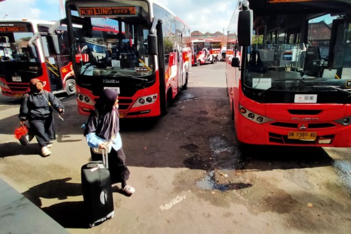 Evaluasi TMD Jangan Lihat Jumlah Penumpang, WRI Ungkap Penghematan Biaya Transportasi Penumpang 1