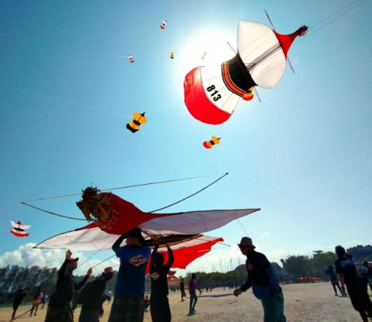 Festival Layangan Bali 2026, Ratusan Layangan Tradisional Warnai Langit Mertasari