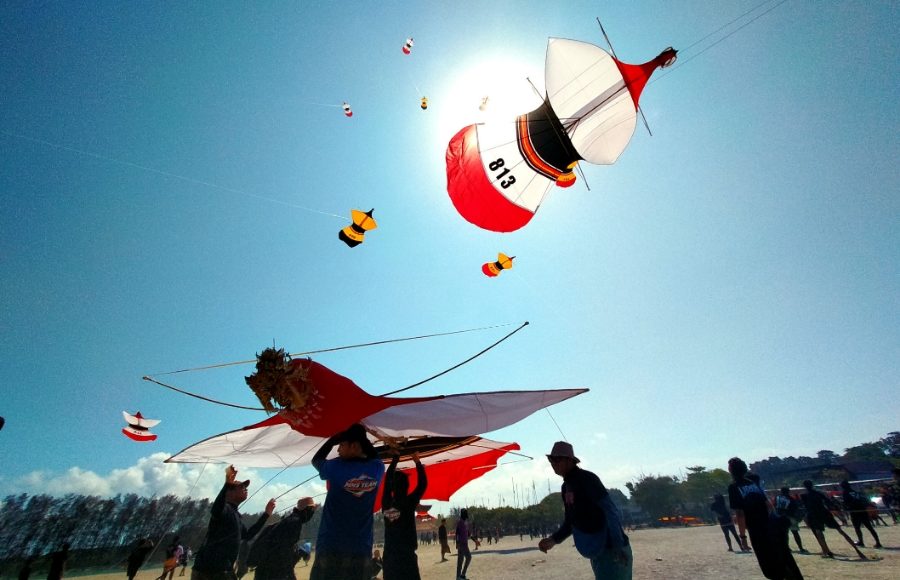 Festival Layangan Bali 2026, Ratusan Layangan Tradisional Warnai Langit Mertasari