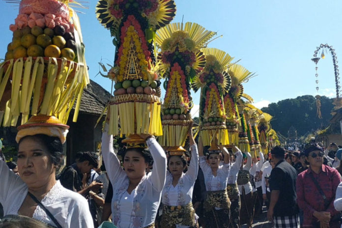 Festival Penglipuran Digelar Di Tugu Pahlawan 1