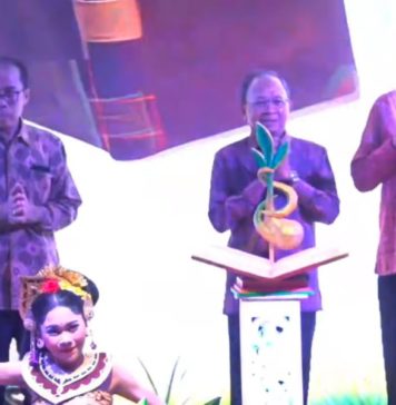 FSBJ VIII Ditutup, Gubernur Koster Luncurkan Tema 2027 “Jiwana Dharani Wana Kerthi”