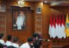 Gubernur Koster Pimpin Rapat Penetapan LP2B, Target Nasional 87 Persen Tercapai
