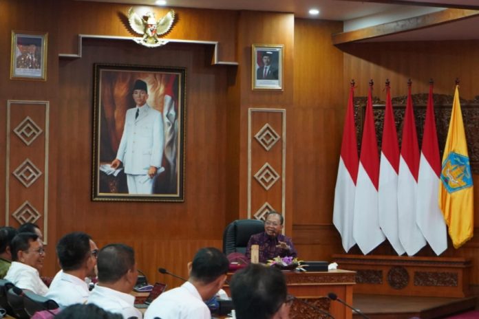 Gubernur Koster Pimpin Rapat Penetapan LP2B, Target Nasional 87 Persen Tercapai 1