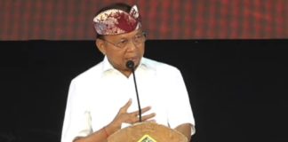 Gubernur Koster Sindir Bupati yang Tak Pernah Hadir di PKB
