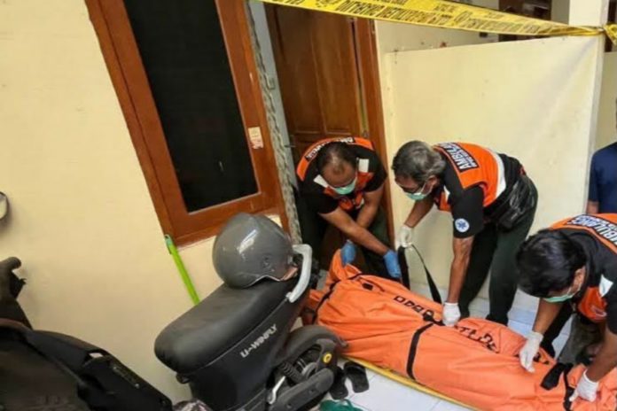 HP Terus Berbunyi, Ternyata Pemiliknya Ditemukan Meninggal Di Kamar Kos 1