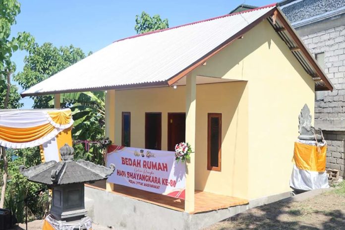 HUT Ke 80 Bhayangkara, Polres Karangasem Bangun Rumah Untuk Warga Kurang Mampu 1