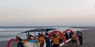 Jukung Tanpa Awak Terdampar di Pantai Saba, Pemancing Asal Gianyar Diduga Hilang
