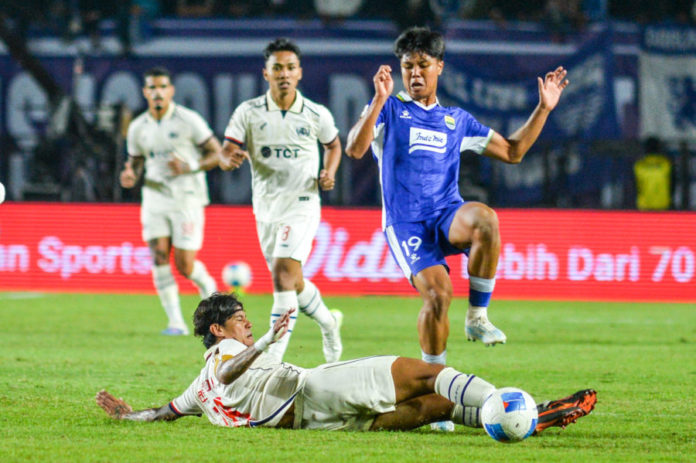 Kalahkan Arema, Persib Pimpin Klasemen Sementara Grup A Piala Presiden 1