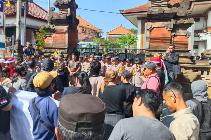 Kejati Bali Didemo, Minta Penegakkan Hukum Transparan Dan Tahan Febrie Adriansyah 1