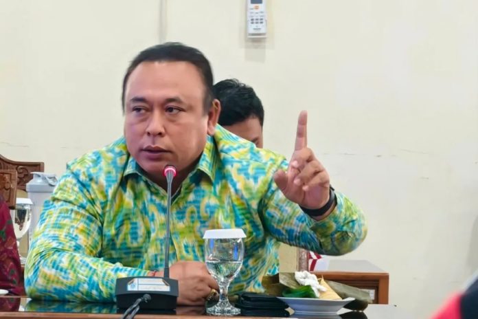 Ketua Fraksi Golkar Benarkan Mundur Dari Pansus DPRD Bali 1