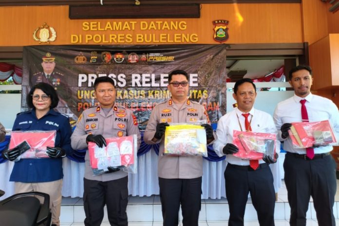 Kubur 52 Paket Sabu Di Halaman Rumah, Pengedar Asal Banjarasem Ditangkap 1