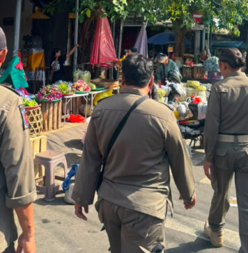 Kucing-Kucingan, Pedagang Tumpah di Wangaya Terus Ditertibkan