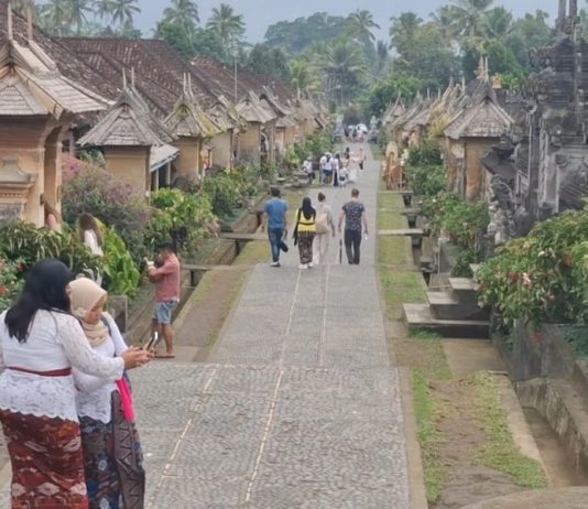 Kunjungan Wisatawan ke Penglipuran Masih Stabil, Capai 2.000 Orang Per Hari