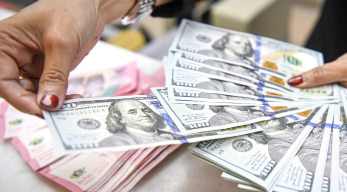 Kurs Rupiah Melemah, Kekhawatiran Inflasi Jadi Pemicu