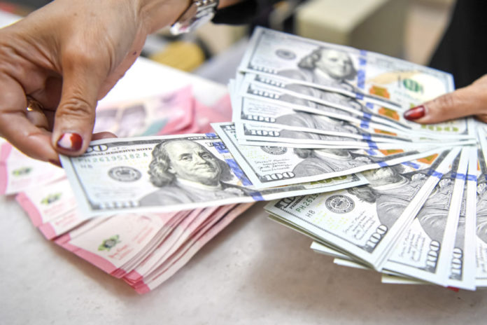 Kurs Rupiah Melemah, Kekhawatiran Inflasi Jadi Pemicu 1