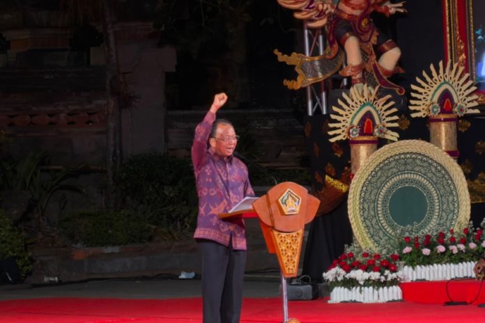 Libatkan Belasan Ribu Mahasiswa, Gubernur Koster Luncurkan Program Desa Kerthi Bali Sejahtera 2026 1