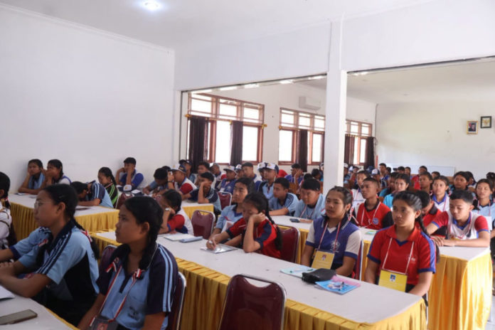 Manfaatkan Masa MPLS, Bawaslu Bangli Edukasi Pemilih Pemula Di Sekolah 1