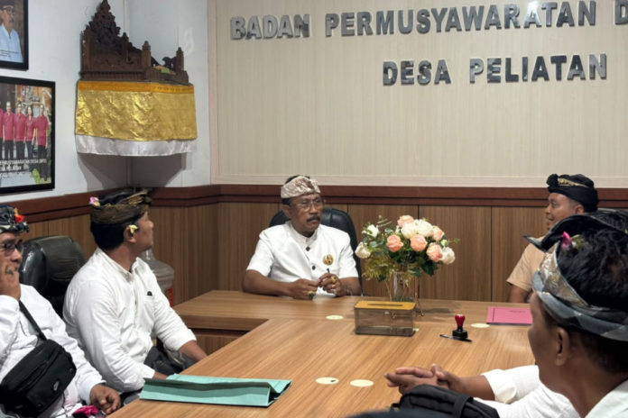 Mantan Kadis, Cok Agusnawa Daftar Calon Perbekel Peliatan 1