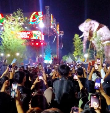 Jadi Momen Ditunggu-tunggu! Masyarakat Antusias Saksikan Ogoh-ogoh G.A.J.A.H Tainsiat