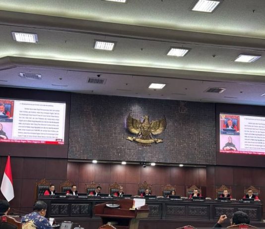 MK Perintahkan Program MBG Dikeluarkan dari Anggaran Pendidikan