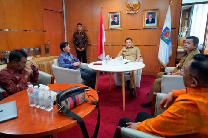 Optimalkan PAD Nusa Penida, Bupati Satria Usulkan Pemisahan Badan Keuangan Dan Pendapatan Ke Ditjen Otda Kemendagri 1