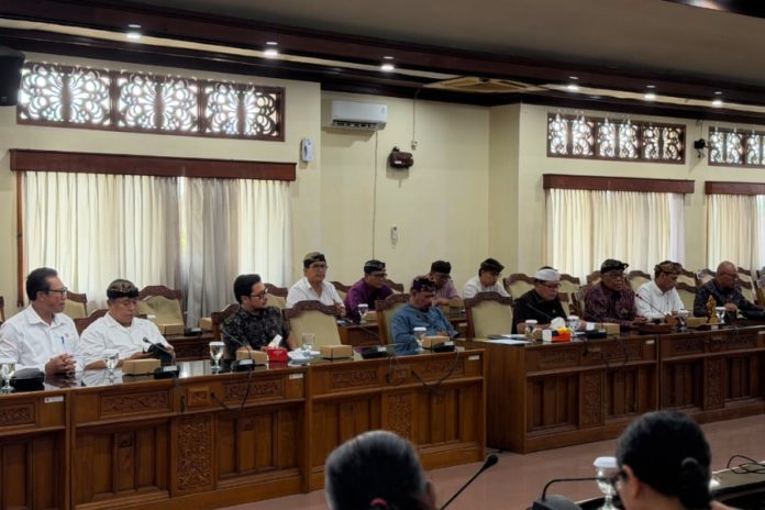 Pansus TRAP Rekomendasikan Tutup Dan Bongkar Bangunan Bermasalah Di Tebing Pecatu 1