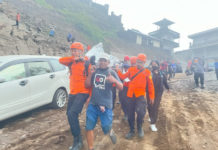 Pendaki Kelelahan di Gunung Agung Meninggal Dunia