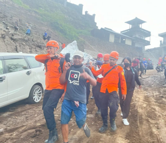 Pendaki Kelelahan di Gunung Agung Meninggal Dunia