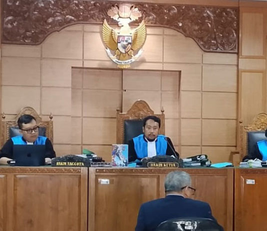 Penghentian Lift Kaca Mestinya Sesuai Prosedur