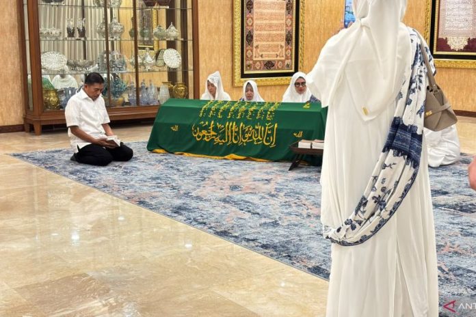 Rachmat Gobel Meninggal Dunia 1