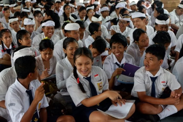Roadshow AKSERA, Kolaborasi Mahasiswa INSTIKI Siswa Demi Masa Depan Lebih Baik 1