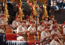 Sanggar Seni Taksu Murti Kemanisan Pukau PKB 2026, Angklung Kebyar Legian Tampil Spektakuler